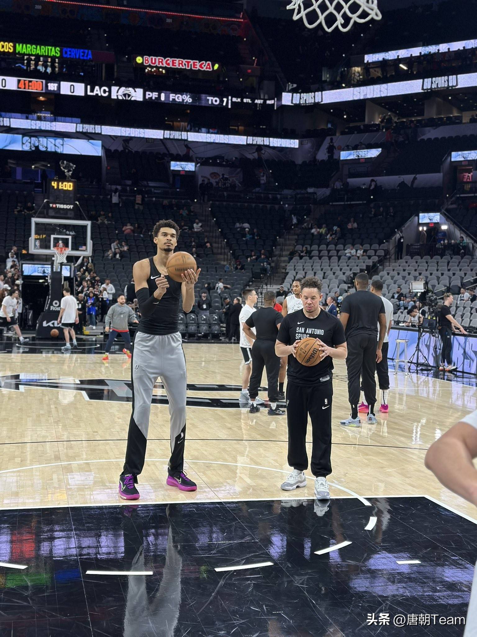 开云APP-包含快船客场击败马刺取得三连胜的词条