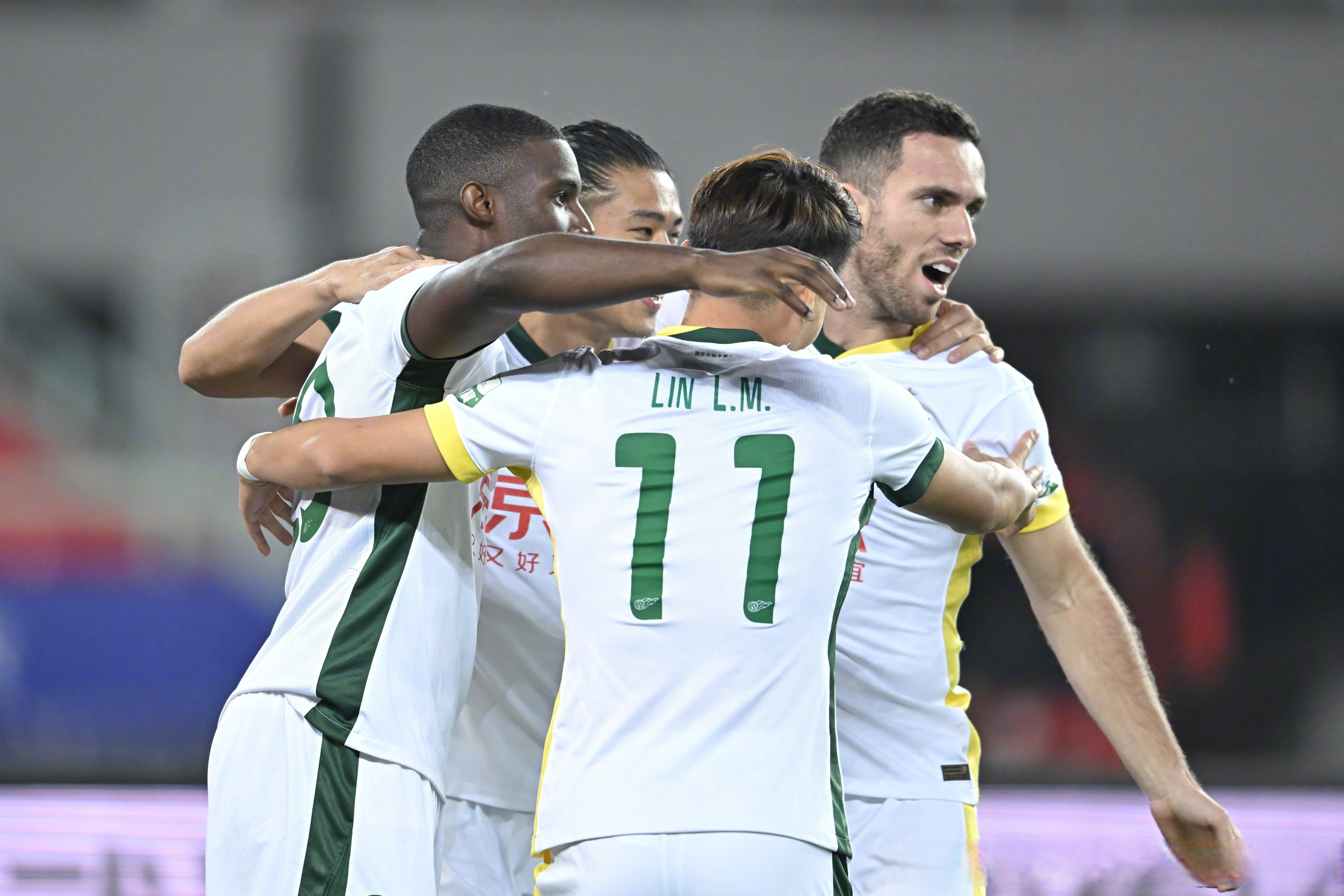 开云体育官网-中国队险胜法国队，安赛龙统治全场