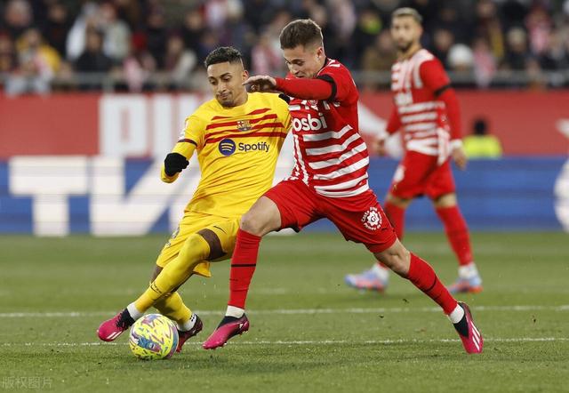 赫罗纳阵中新秀崭露头角,助力球队取得胜利 赫罗纳阵中新秀崭露头角,助力球队取得胜利