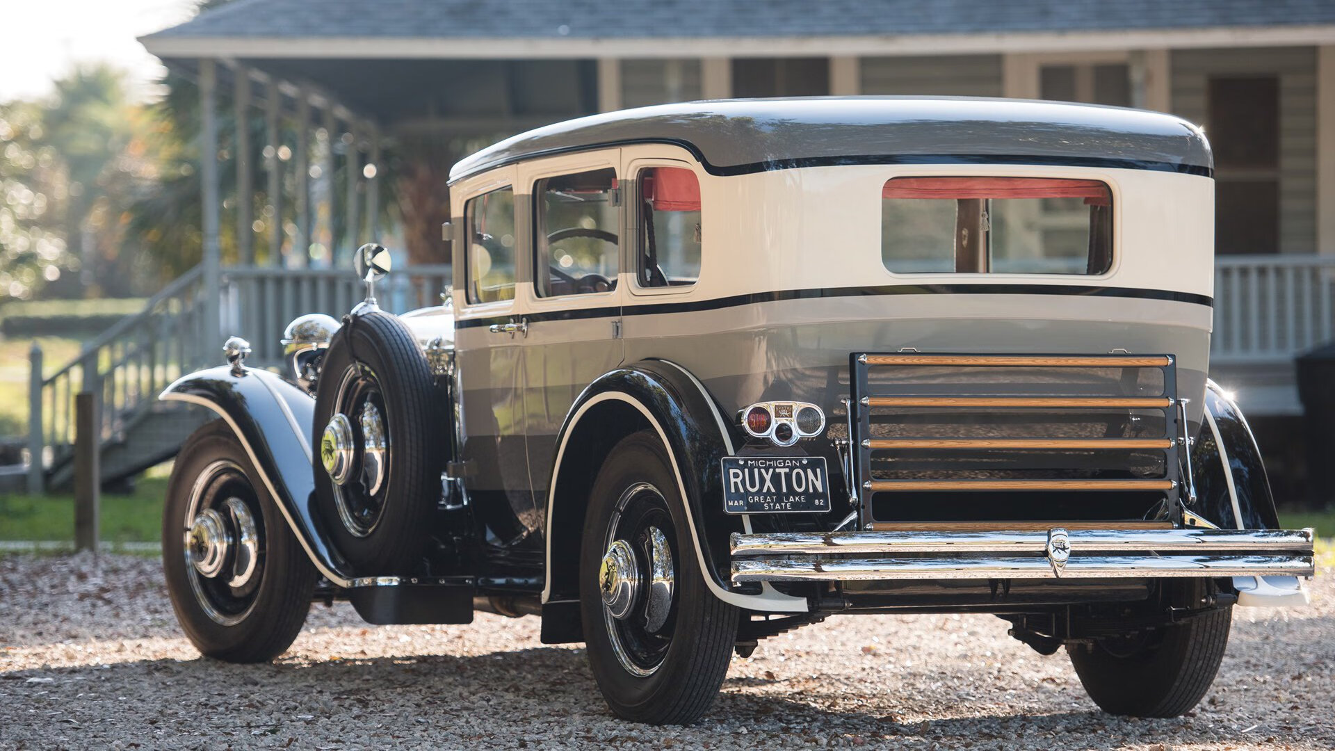 劳塔罗欧冠半决赛接管比赛，曼联击溃西班牙劲旅