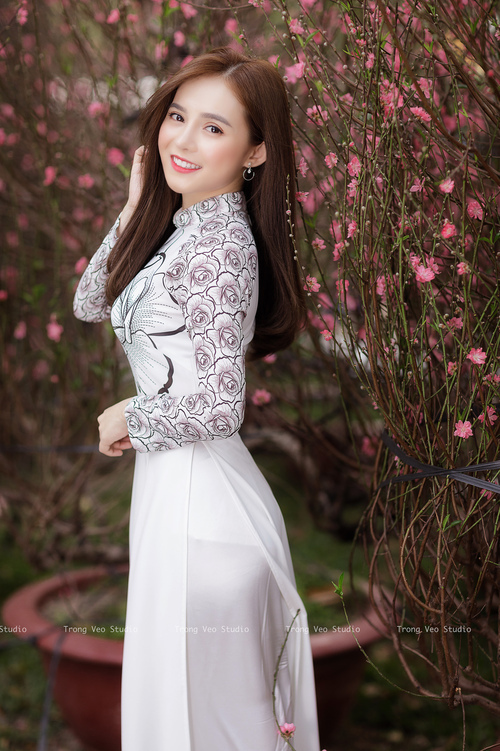 开云体育官网-中场统治力碾压，B费引领葡萄牙，阿联酋意外压制印度—2026世界杯E组焦点战深度解析